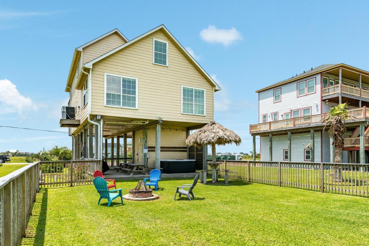 Classy Home With Backyard Oasis Hot Tub And 2 Shaded Decks Galveston Exterior photo