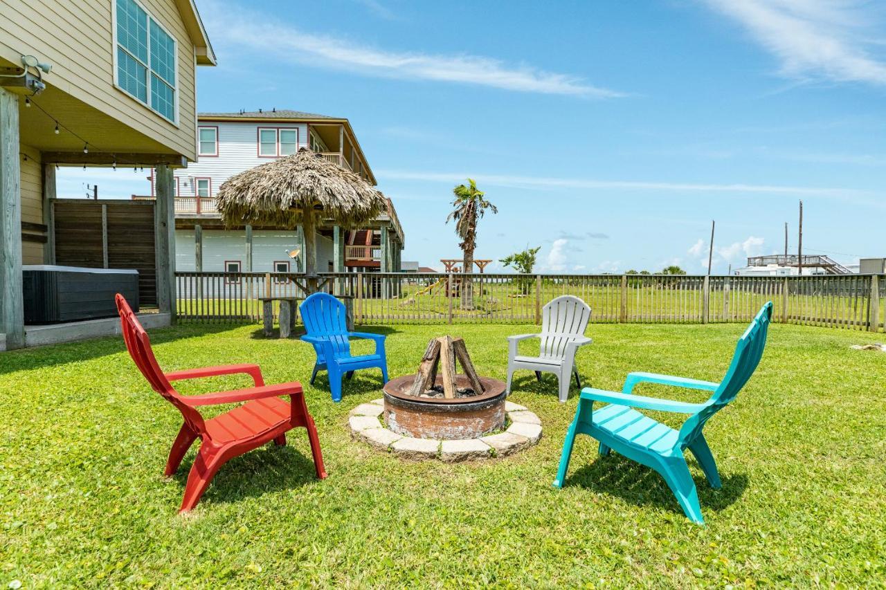 Classy Home With Backyard Oasis Hot Tub And 2 Shaded Decks Galveston Exterior photo